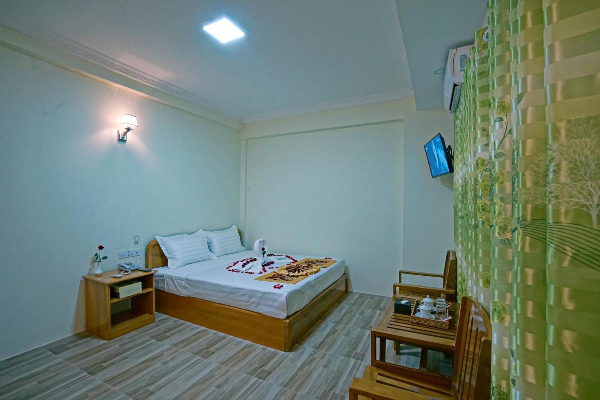 Moon Light Hotel Mandalay Dış mekan fotoğraf